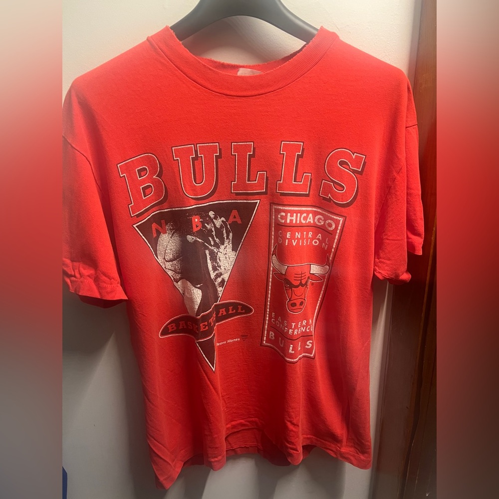 NBA Bulls Red Short Sleeve Tee